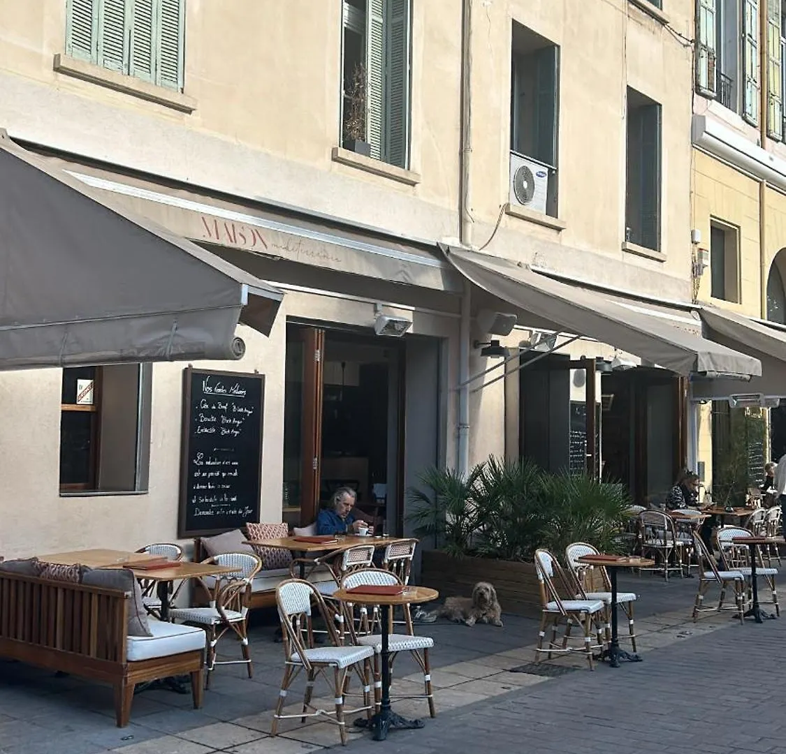 Place Aux Huiles Marseille 0*,  France